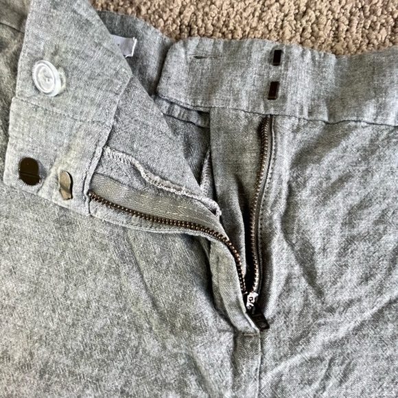 LOFT linen blend 4” shorts with ruffles - Picture 6 of 10